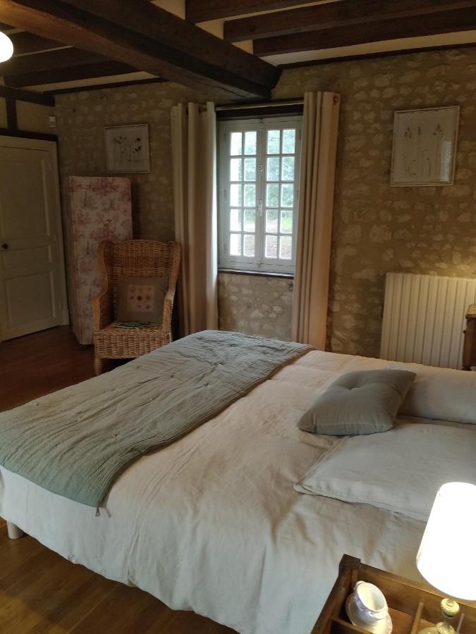 Les Grandes Hayes Bed & Breakfast Coulonges-sur-Sarthe ภายนอก รูปภาพ